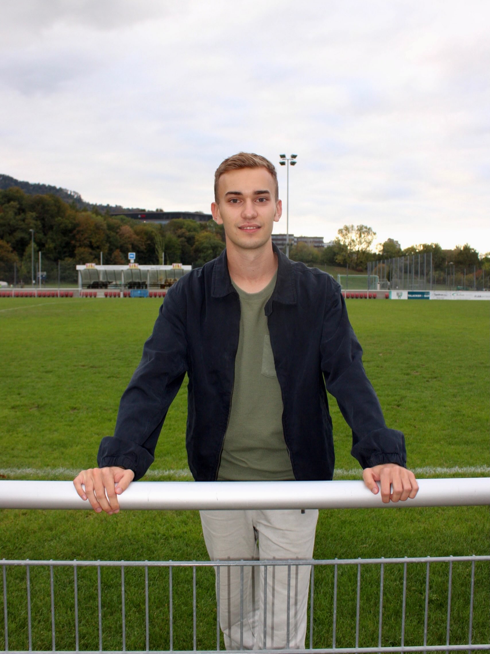 ⭐ Neuer Schiri-Obmann bei Red Star!

Enric Rüthemann (21) übernimmt von Flin Jaggy, der sich künftig auf die Spielkommis